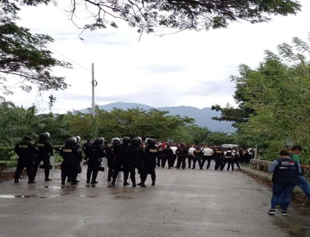 caravana de migrantes detenida en Guatemala
