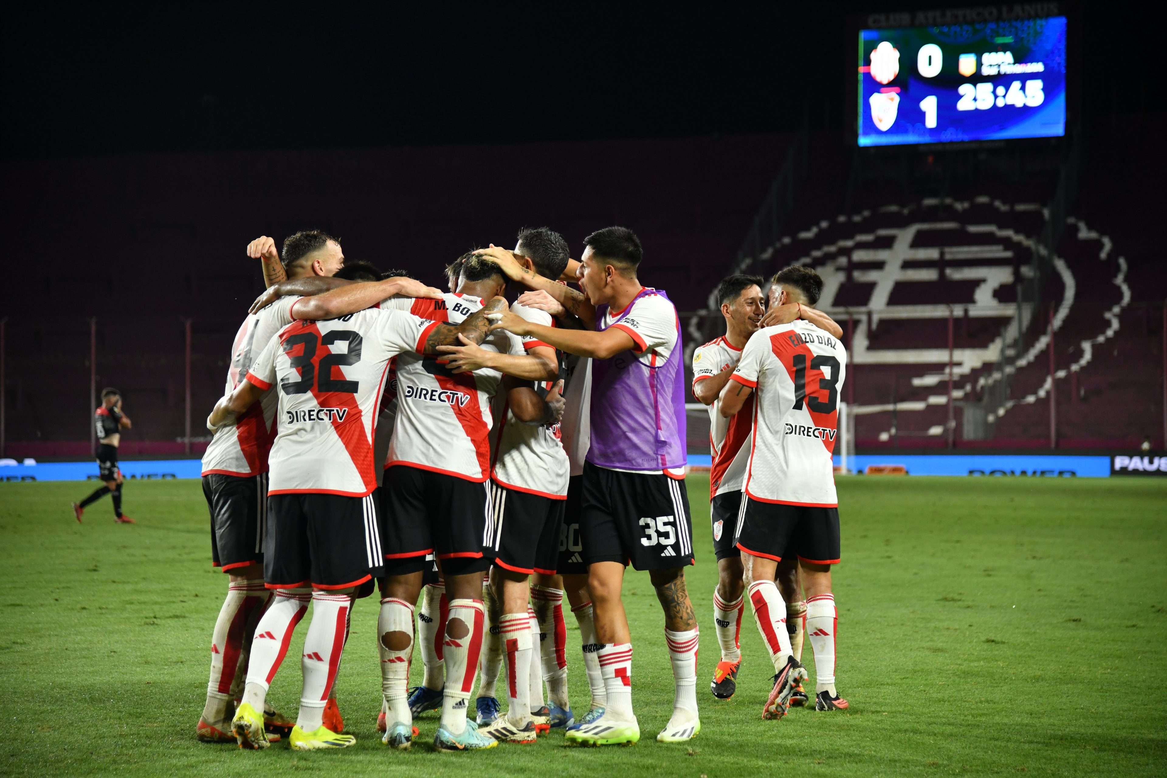 River Plate se impuso con autoridad ante Barracas Central con los goles del colombiano Miguel Borja y el juvenil Agustín Ruberto, de tan sólo 18 años de edad.