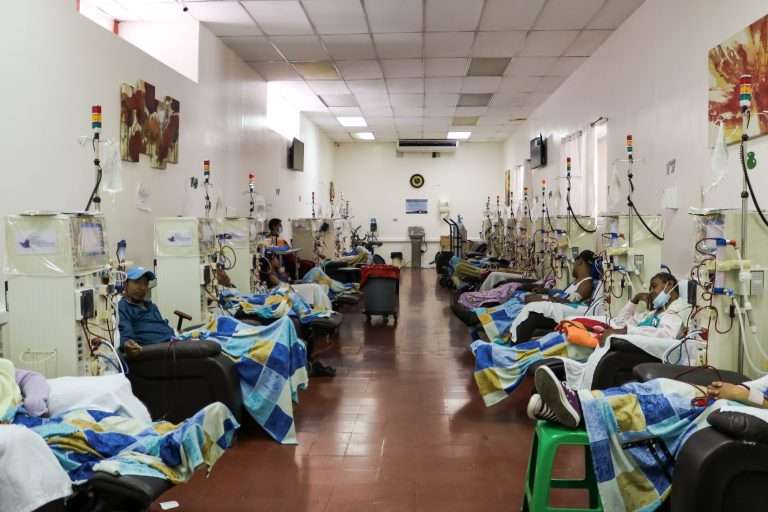 UNAERC se declara en crisis y cientos de pacientes están en riesgo