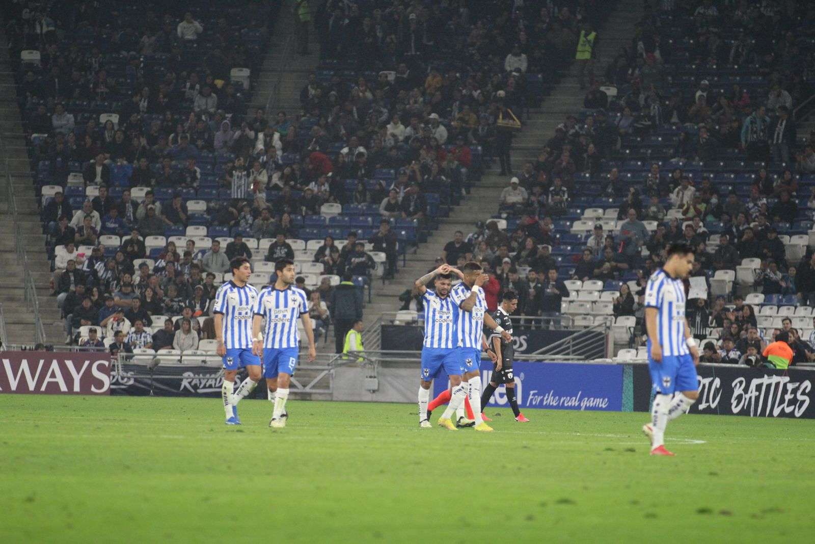 Monterrey sin "despeinarse" está venciendo 2-0 a Comunicaciones en el partido de vuelta de la primera ronda de la Concacaf Liga de Campeones.