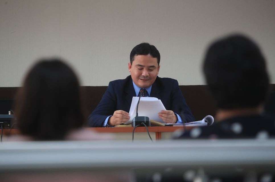 Audiencia con el juez Fredy Orellana