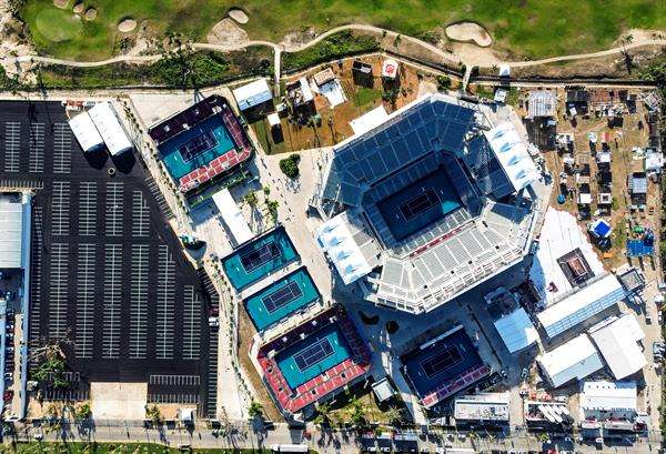 Fotografía aérea de la Arena GNP, sede oficial del Abierto Mexicano de Tenis, el 22 de febrero de 2024, en Acapulco (México). EFE/ David Guzmán