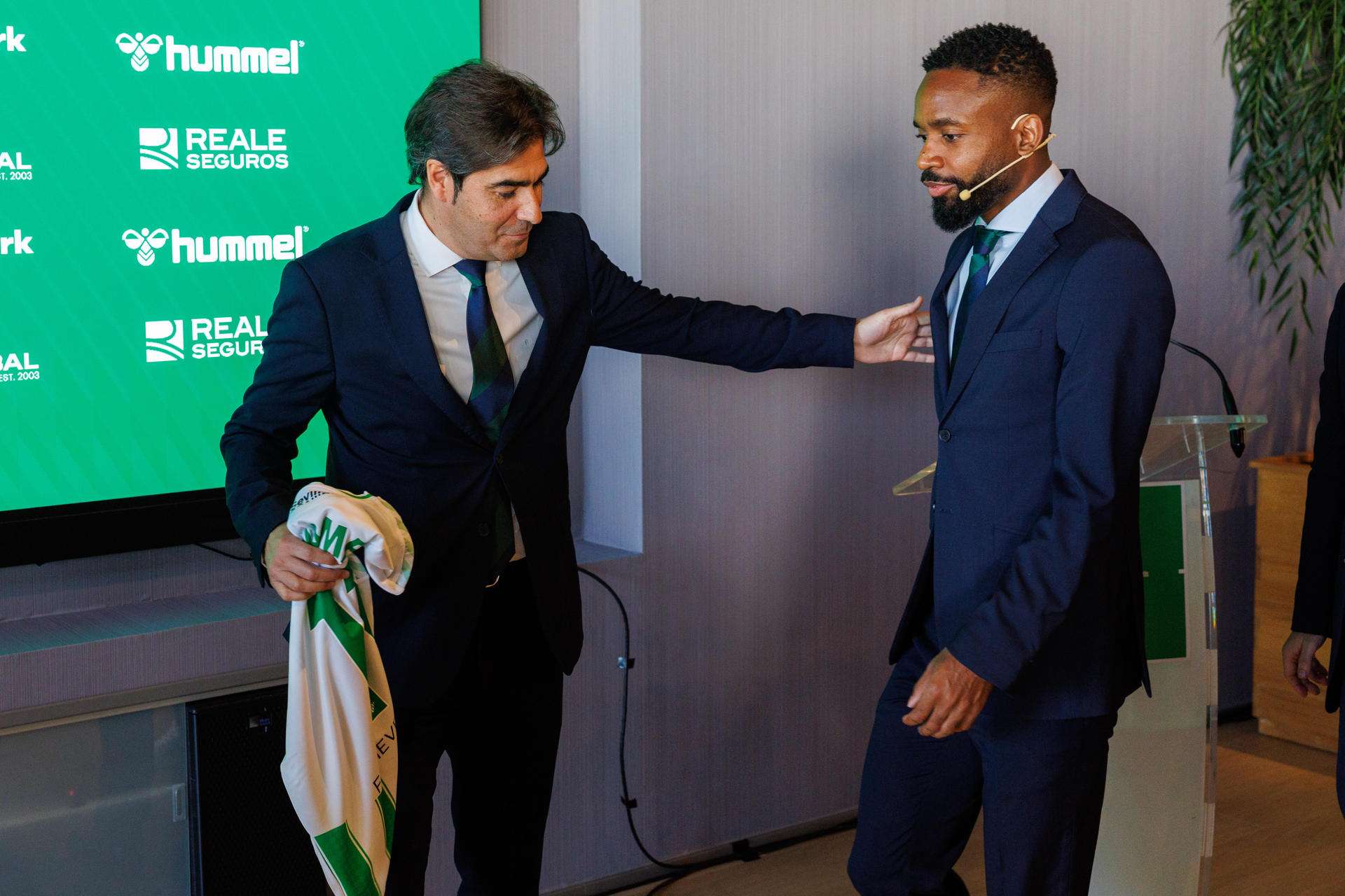 Bakambu Real Betis
