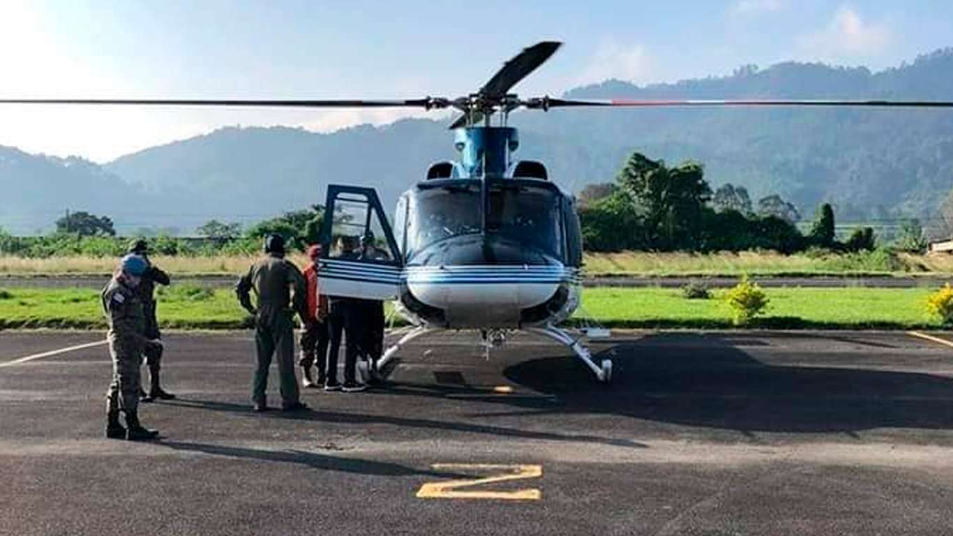 Helicóptero presidencial será utilizado para combatir incendio en Volcán de Fuego