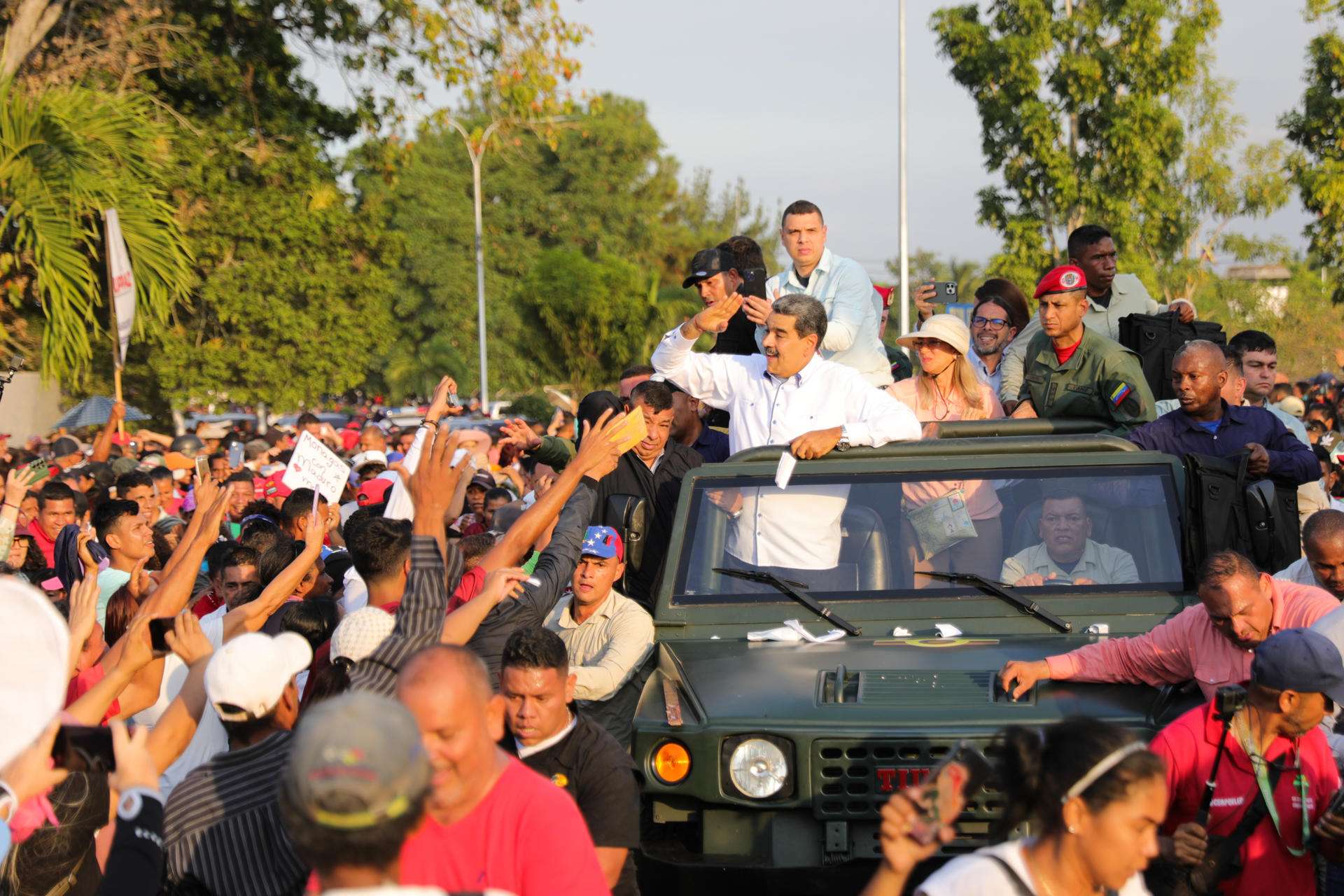 Nicolás Maduro llama "payaso" a Zelenski y lo considera "dañino" para el pueblo de Ucrania