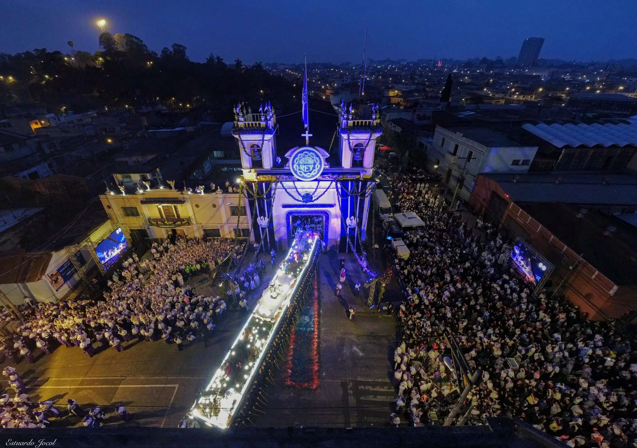 EN VIDEO | Así fue la salida de la procesión de Jesús de Candelaria este Jueves Santo 28 de marzo