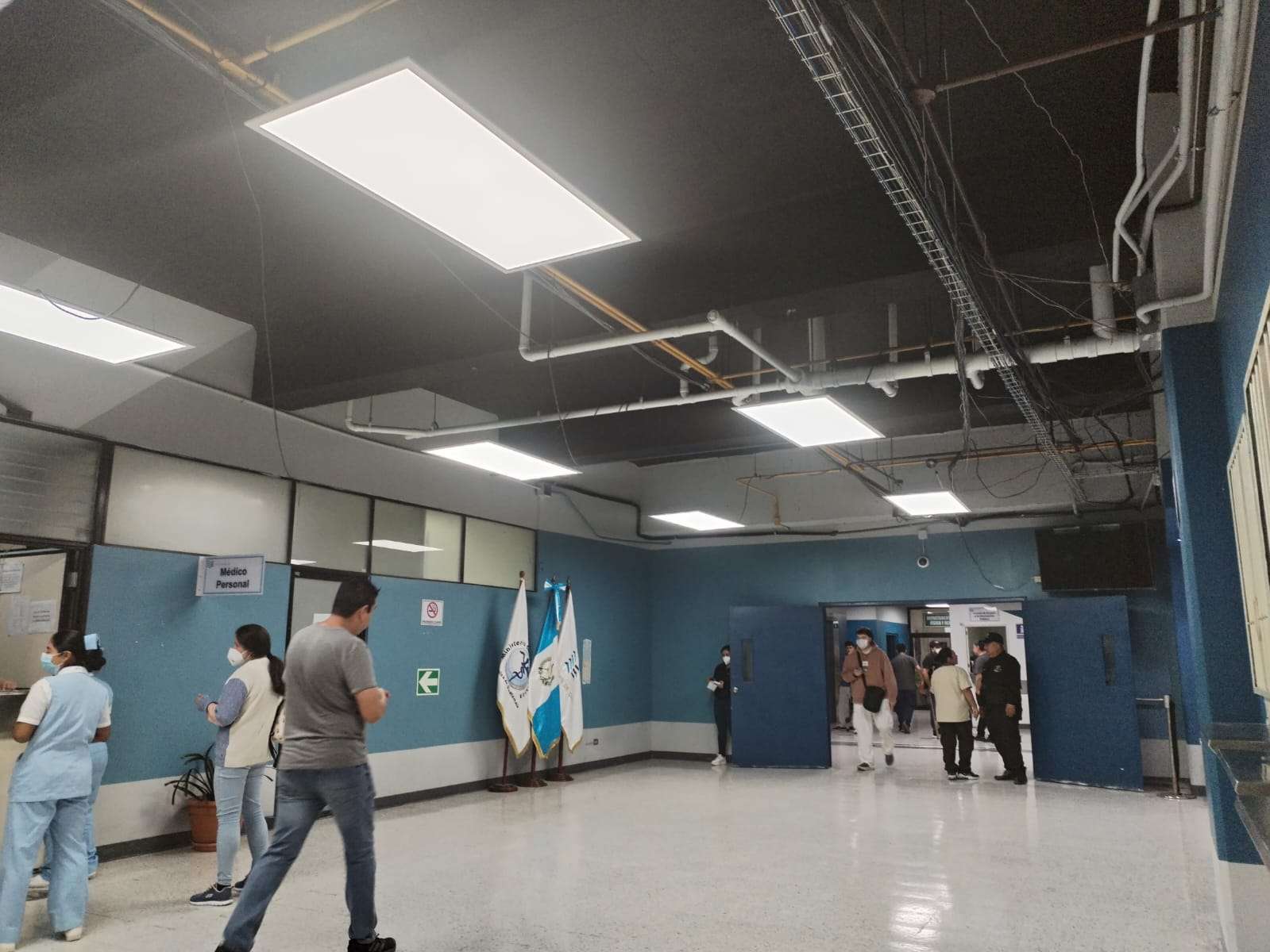 ¿Por qué el Hospital General debe Q73 millones? Ministro da las razones