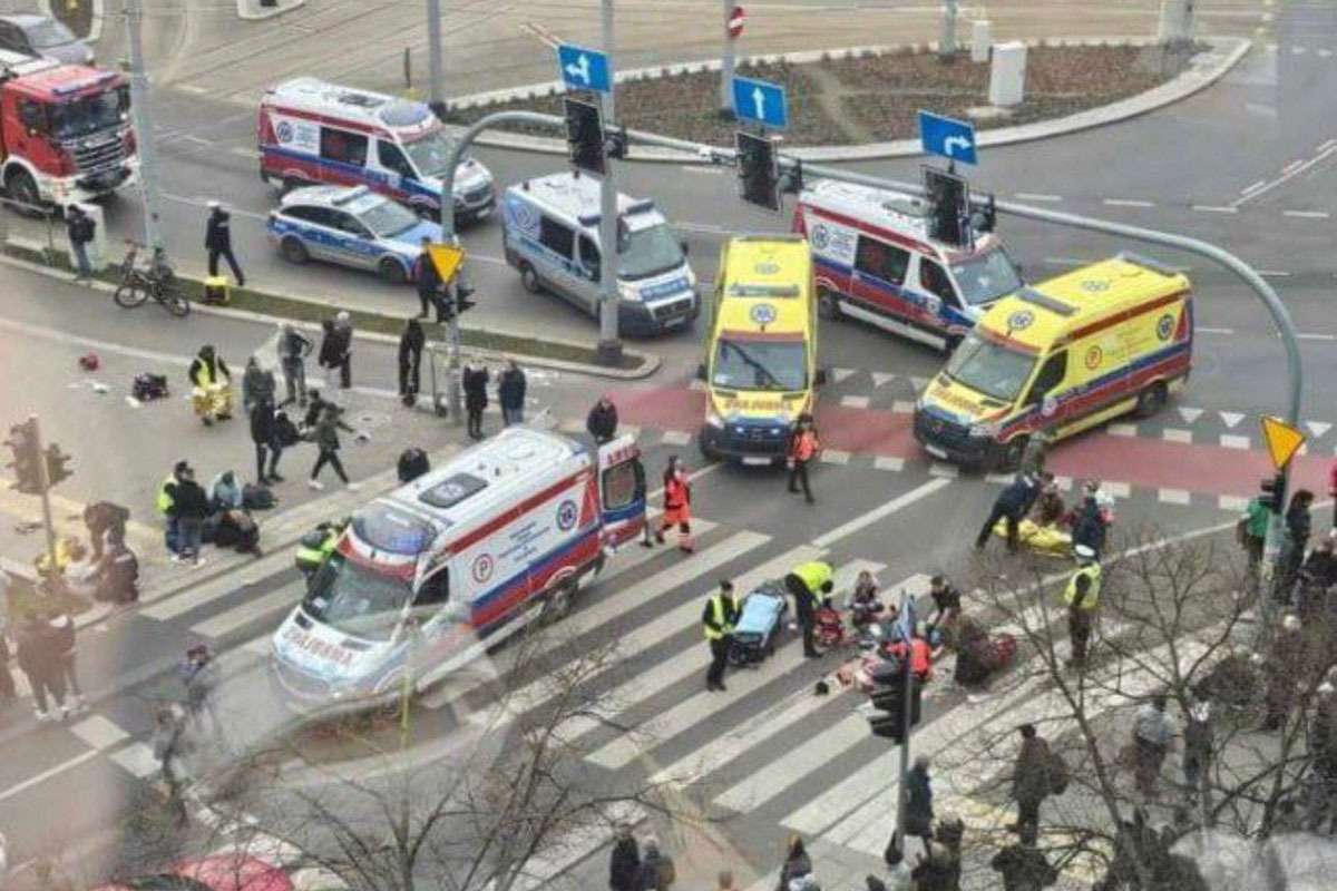 Un accidente trágico en Polonia resultó en la herida de numerosas personas