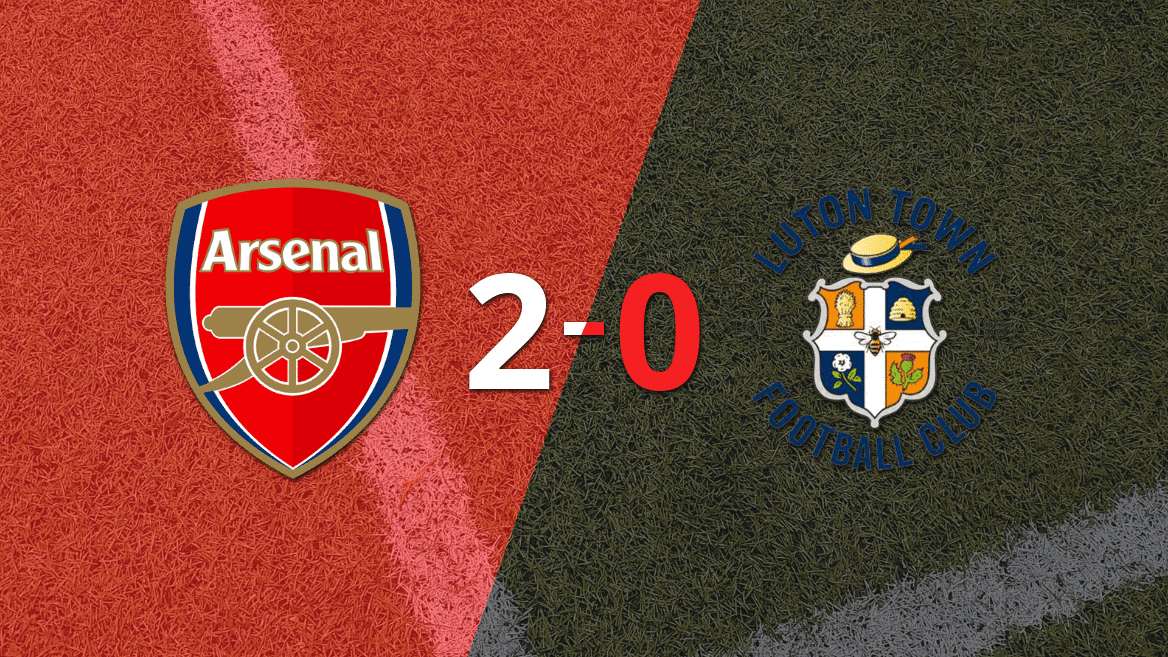 Luton Town cayó derrotada ante Arsenal por 2-0