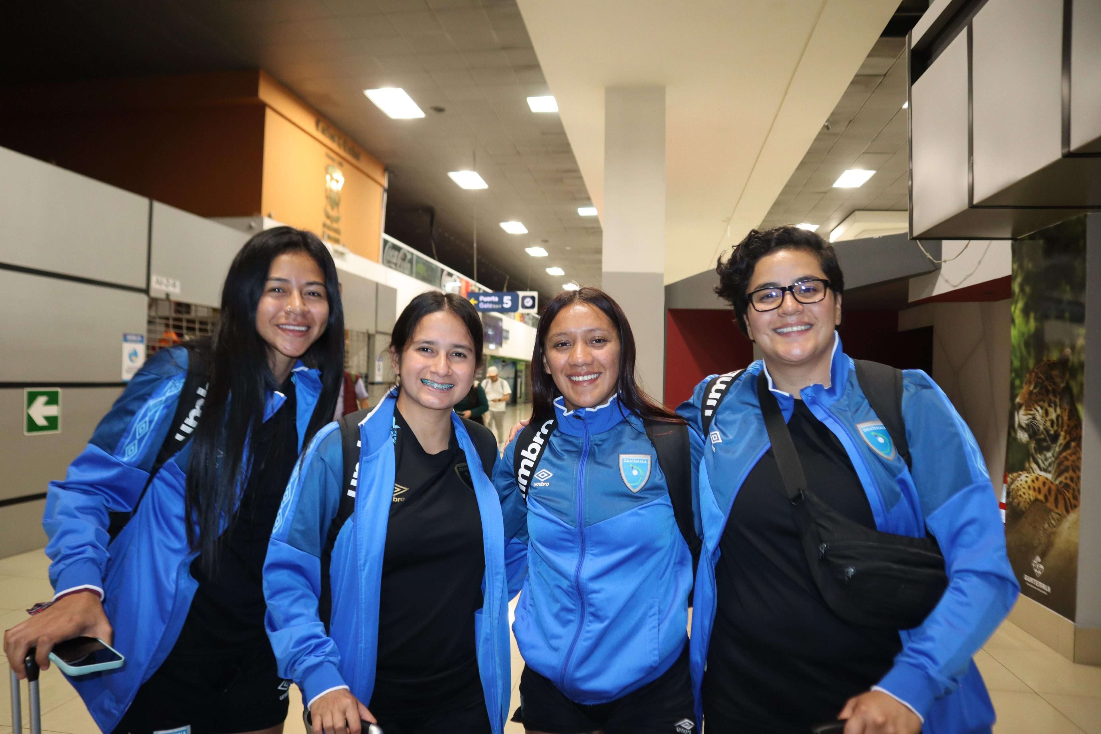 Selección femenina de Guatemala viajó esta madrugada rumbo a Estados Unidos para disputar la fecha FIFA de abril