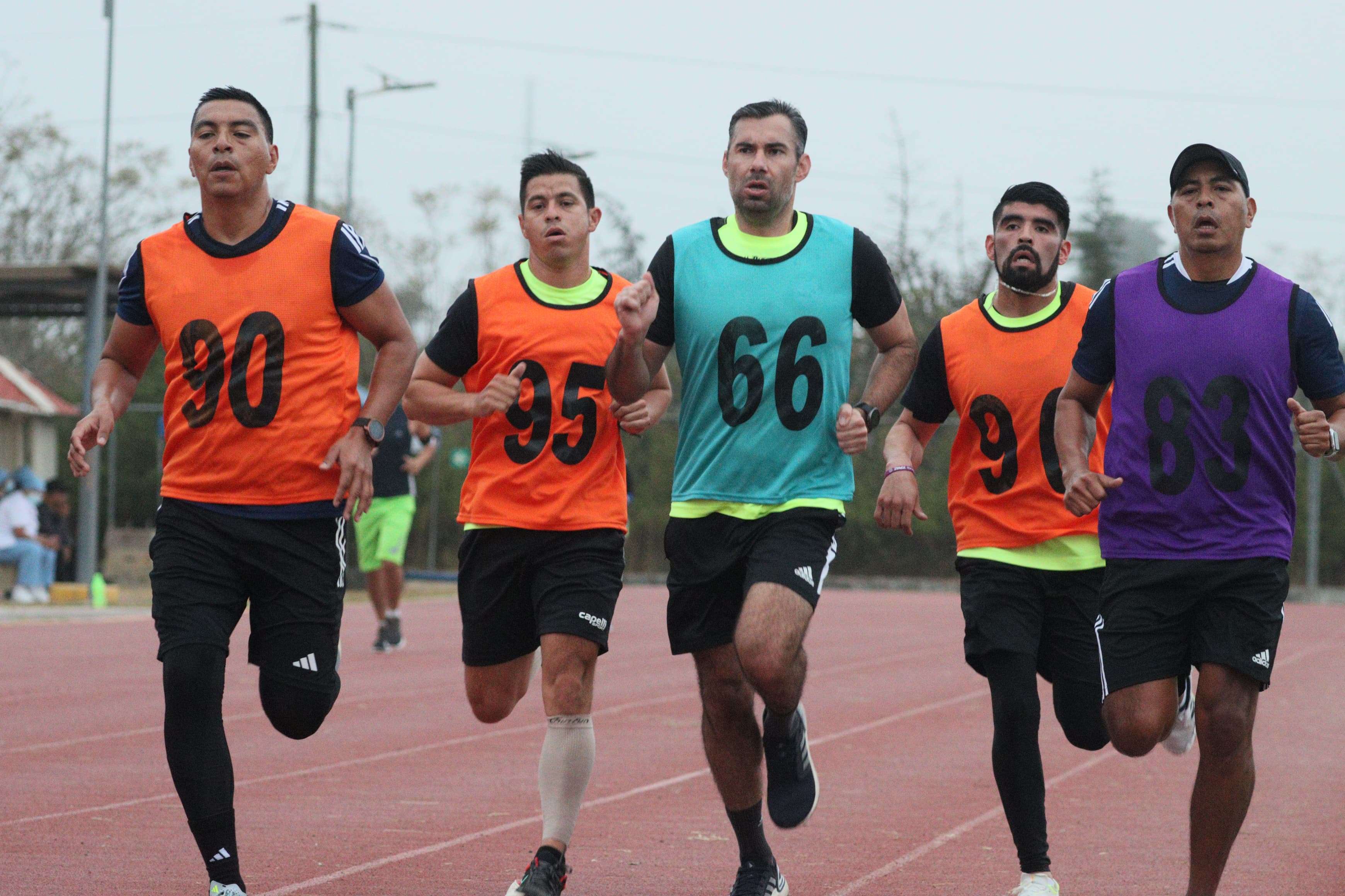 Arbitros FIFA Guatemala Mario Escobar Toca Walter López Bryan López Julio Luna Sergio Reina