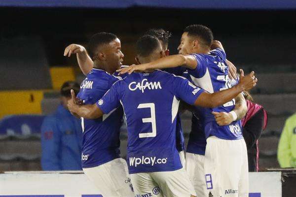 Jugadores de Millonarios celebran un gol, en una fotografía de archivo. EFE/ Carlos Ortega