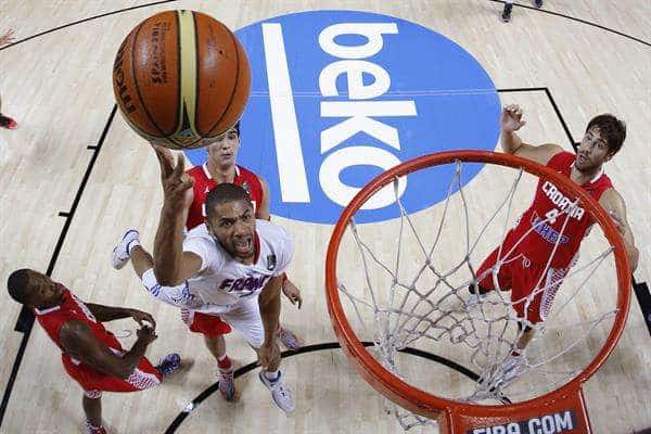 Los Sixers de un Nicolas Batum heroico sobreviven a los Heat y se cruzarán con los Knicks