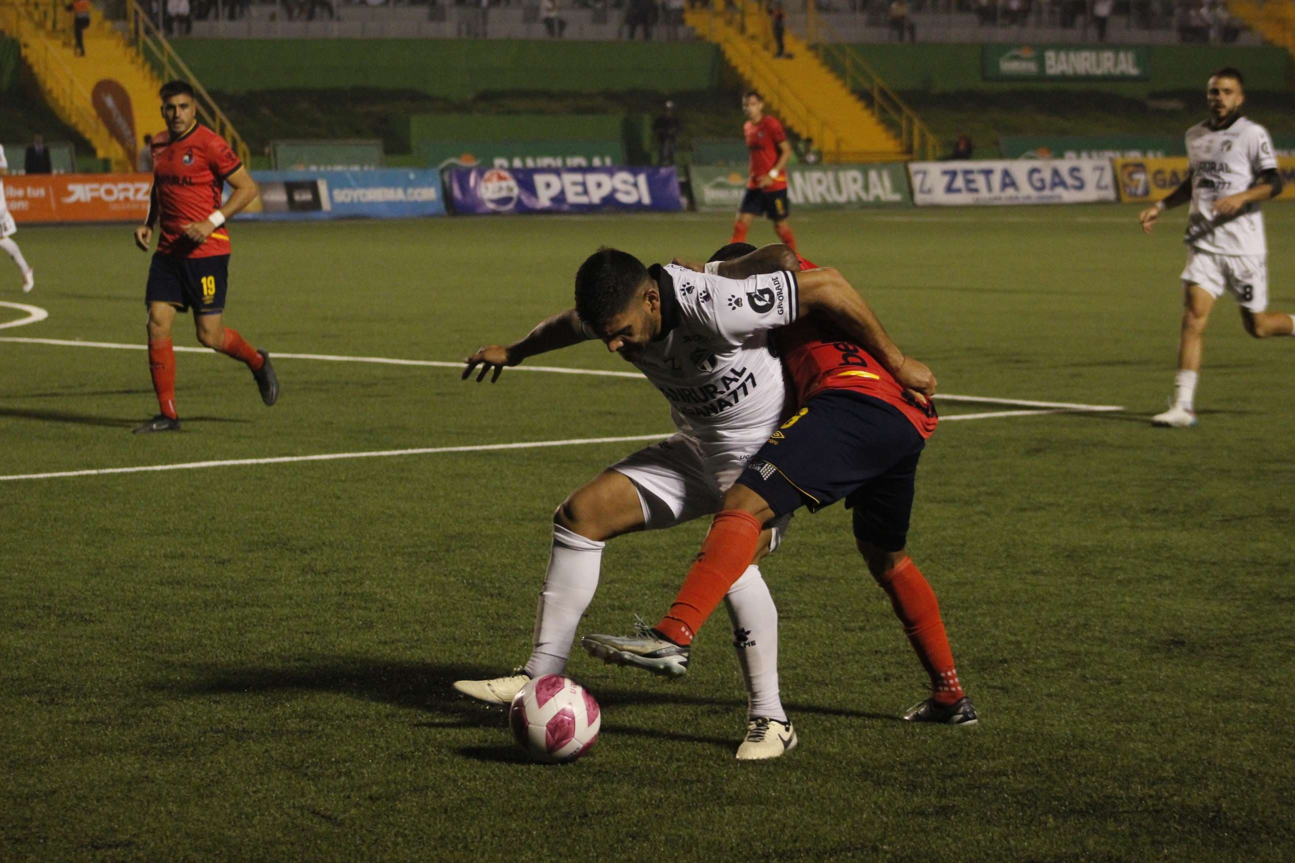 Comunicaciones vs Muncipal semifinal ida Clausura 2024 para Clásico 330
