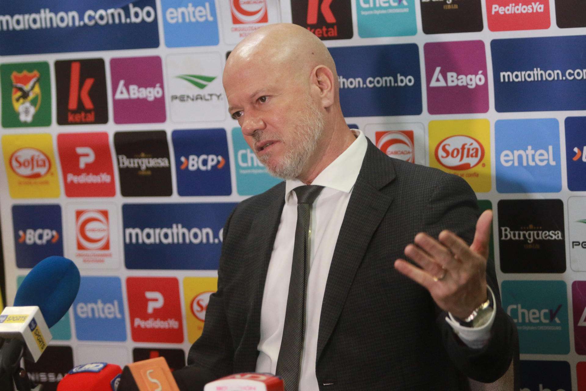 Bolivia llama a 27 futbolistas para el amistoso ante México