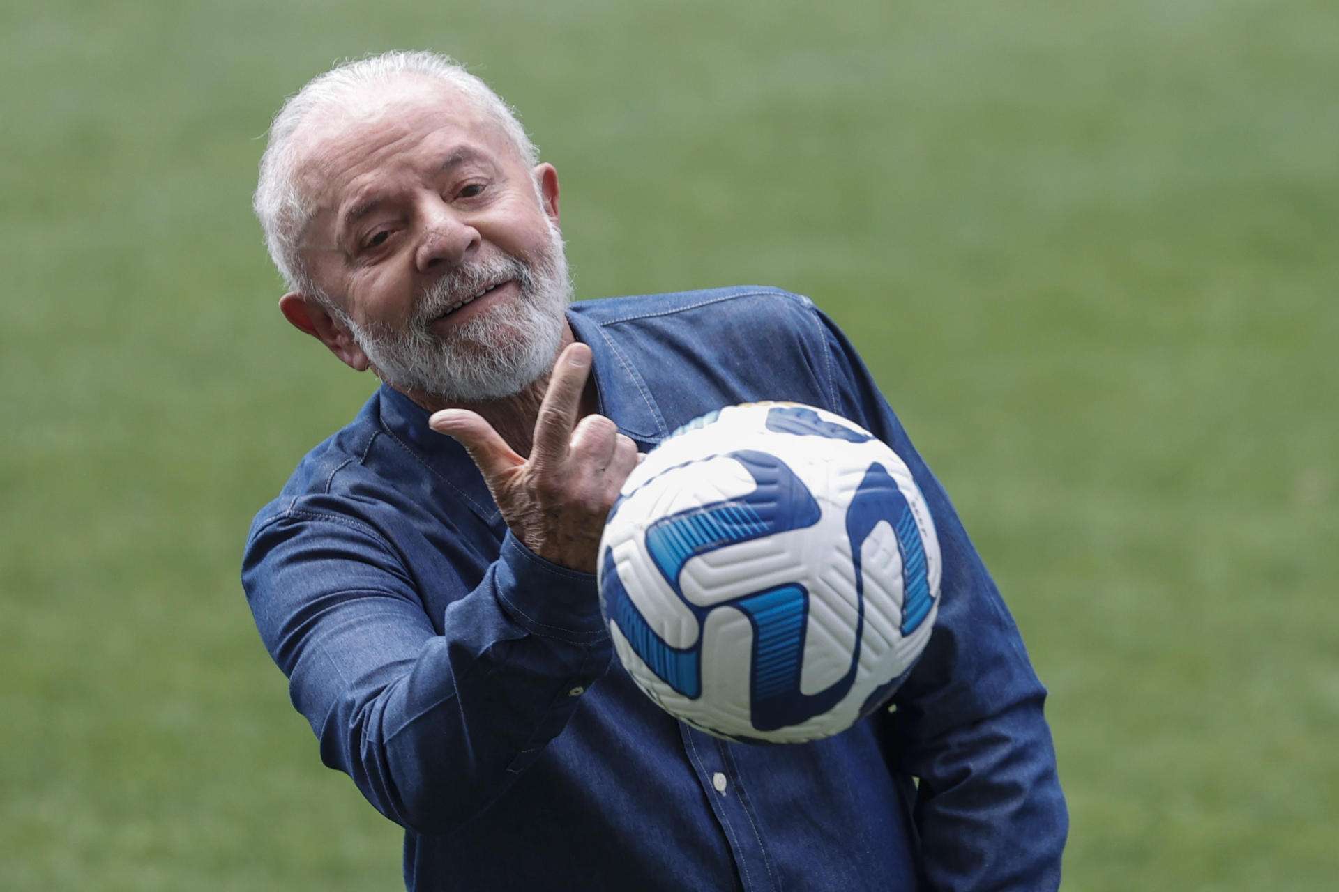 Gobierno de Lula celebra la elección de Brasil como sede del Mundial femenino de 2027