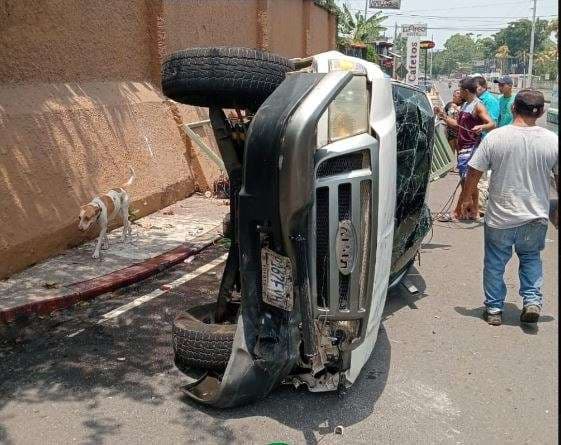Choque de vehiculos deja un herido en ruta Cito Zarco