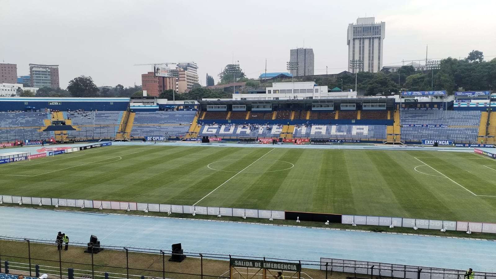 Así luce el Estadio Doroteo Guamuch Flores horas antes del inicio del partido