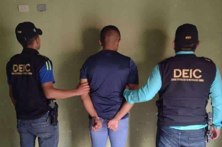 Fiscalía captura a 10 implicados en robo de cuentas bancarias