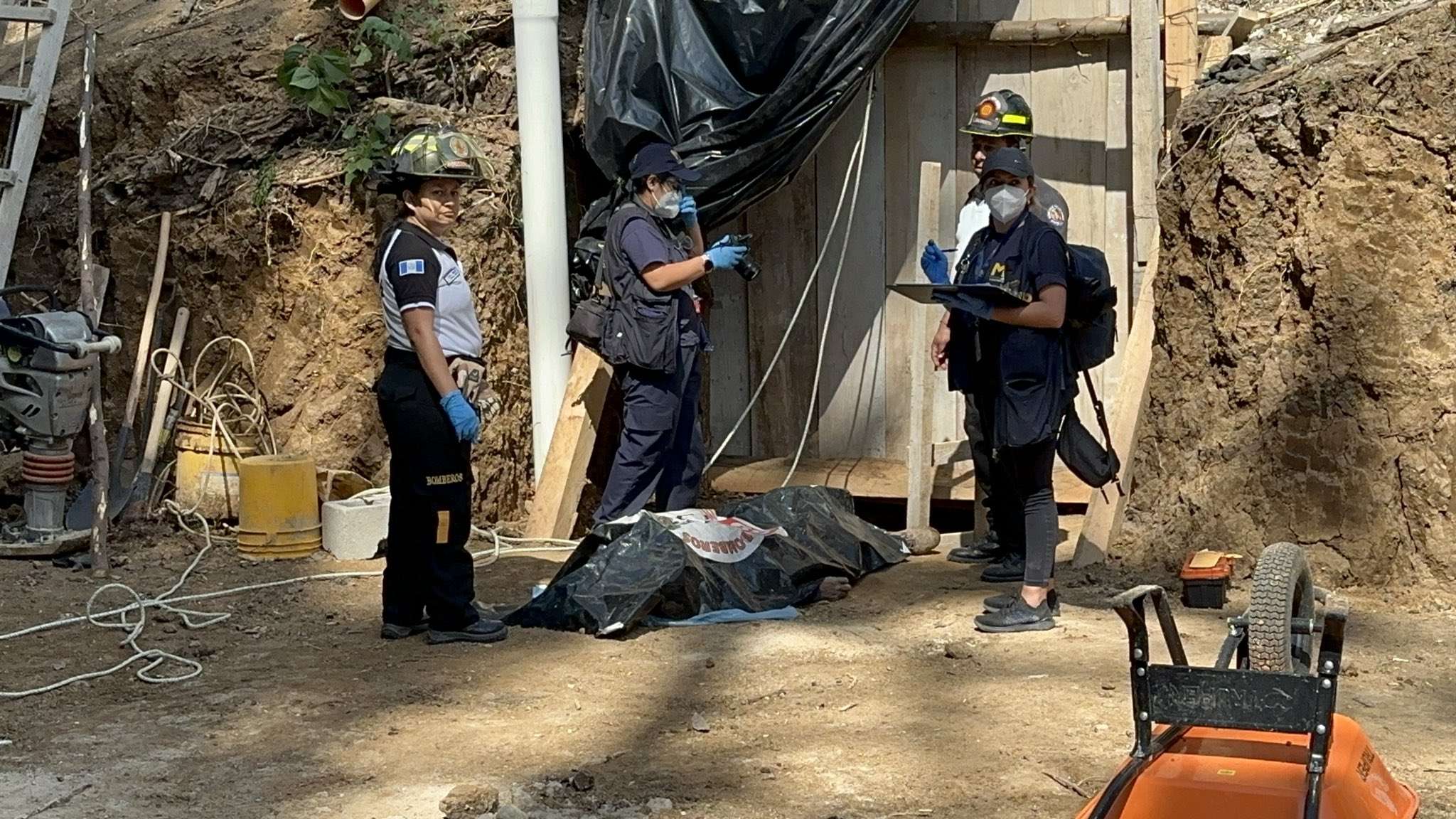 Hombre muere al perforar pozo en Santa Catarina Pínula