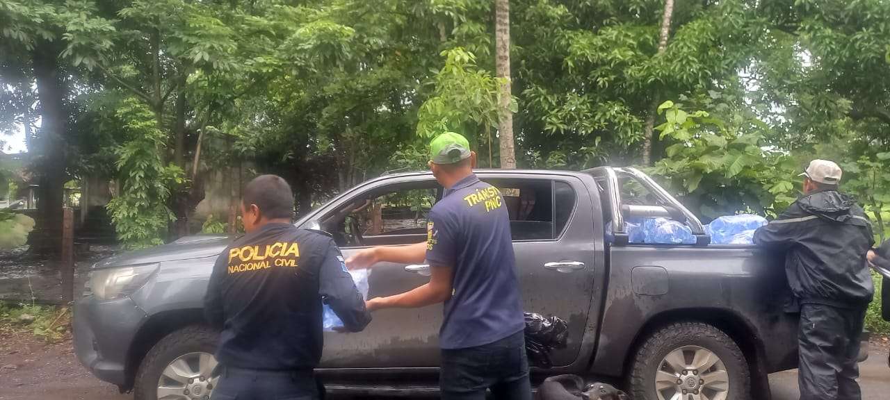 PNC y CONRED colaboran en respuesta a desastres por lluvia en Taxisco, Santa Rosa