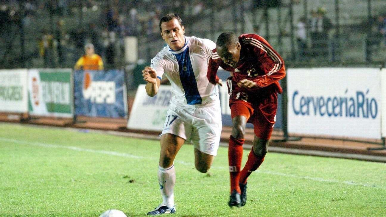 Dwight Pezzarossi Selección Nacional de Guatemala