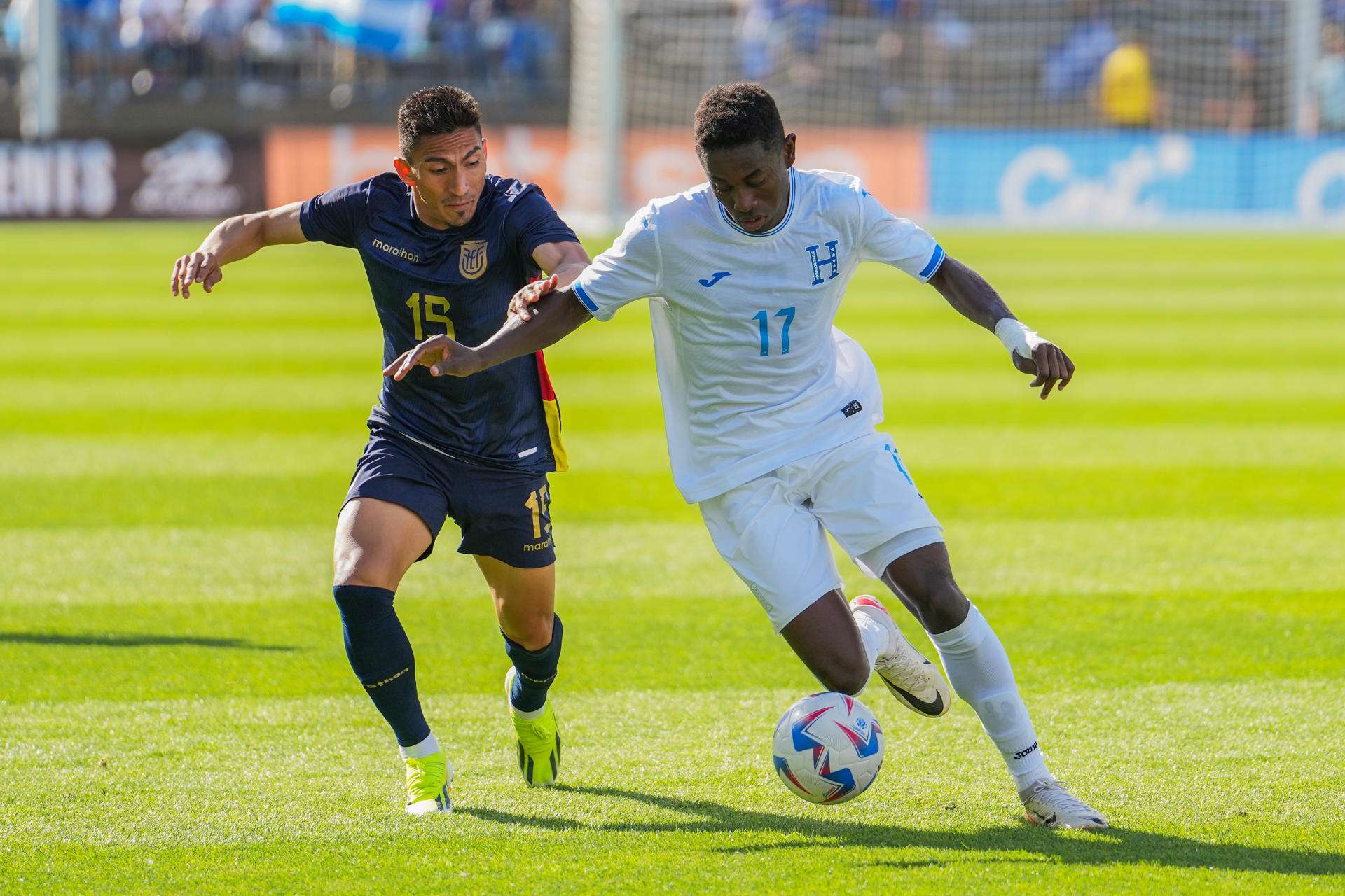 Ecuador, Ángel Mena