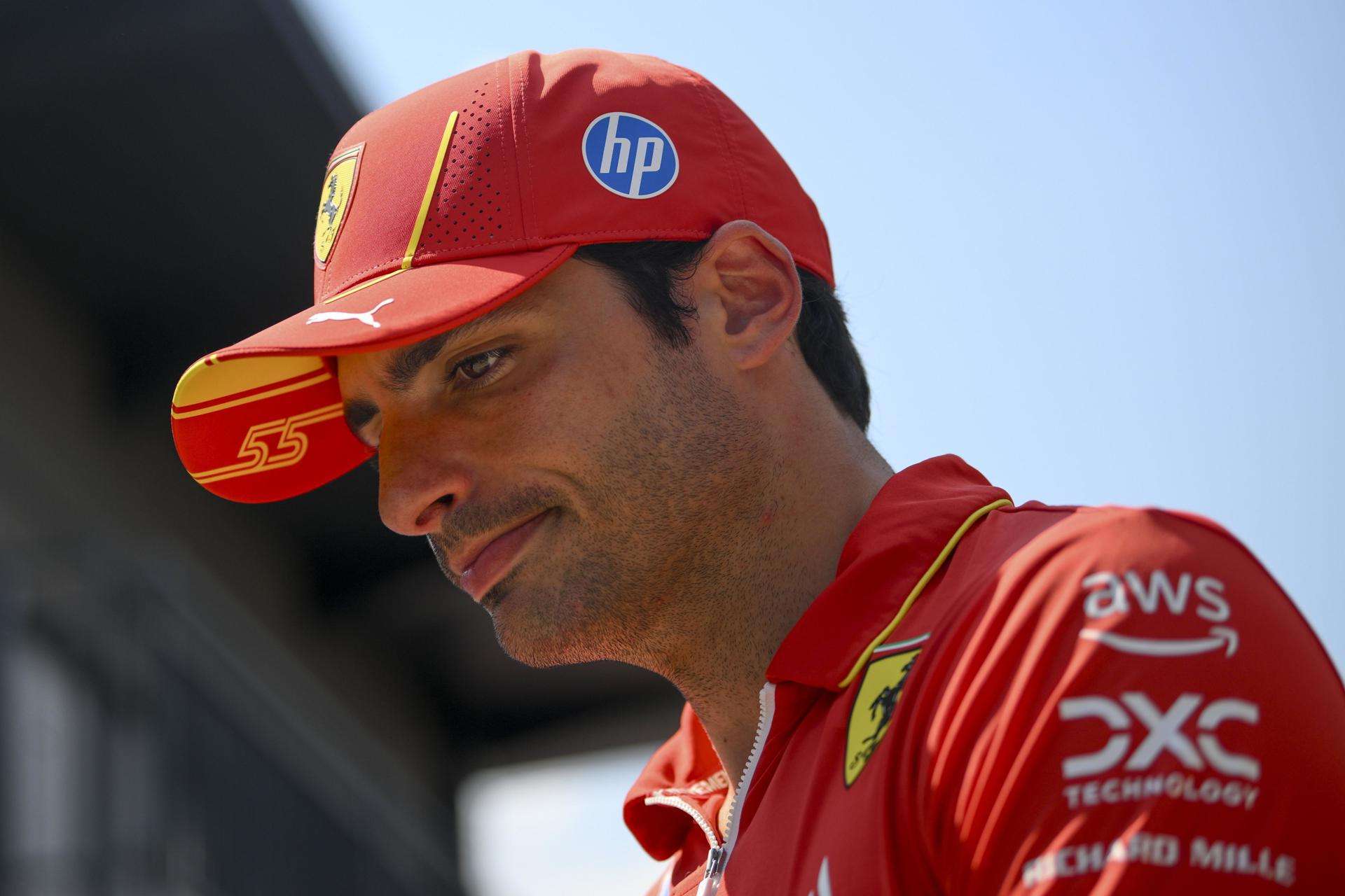 Carlos Sainz bate a Verstappen y se apunta los primeros libres del GP de Hungría