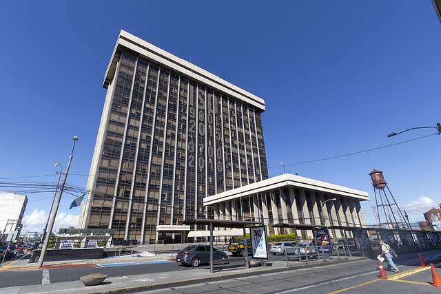 Ministro de Finanzas presenta acción de amparo contra fiscal general por acciones "intimidatorias e ilegales"