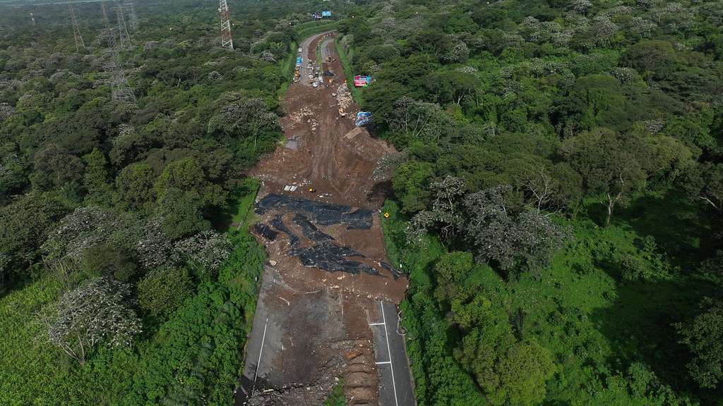 Ministerio de Comunicaciones trabaja para habilitar dos carriles en ruta Palín-Escuintla