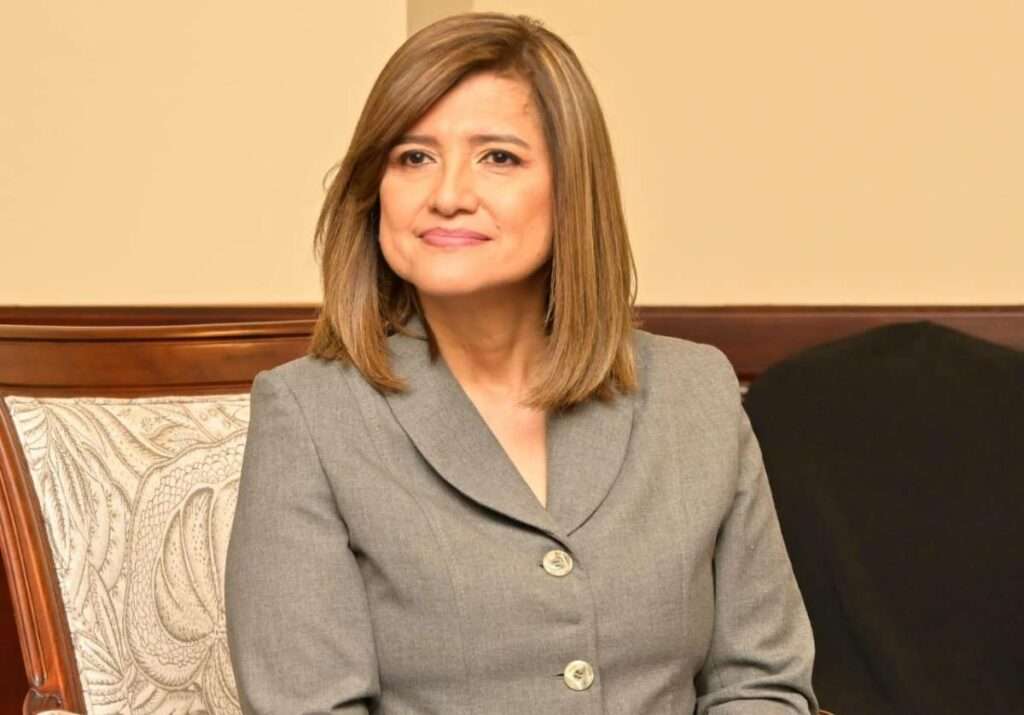 "Los mexicanos han llegado a tres localidades diferentes del territorio guatemalteco" mencionó Karin Herrera