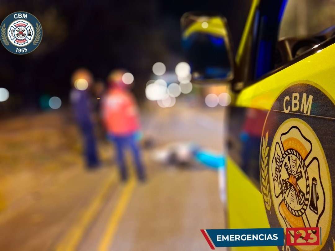 Dos motoristas mueren en distintos accidentes durante la noche en la capital