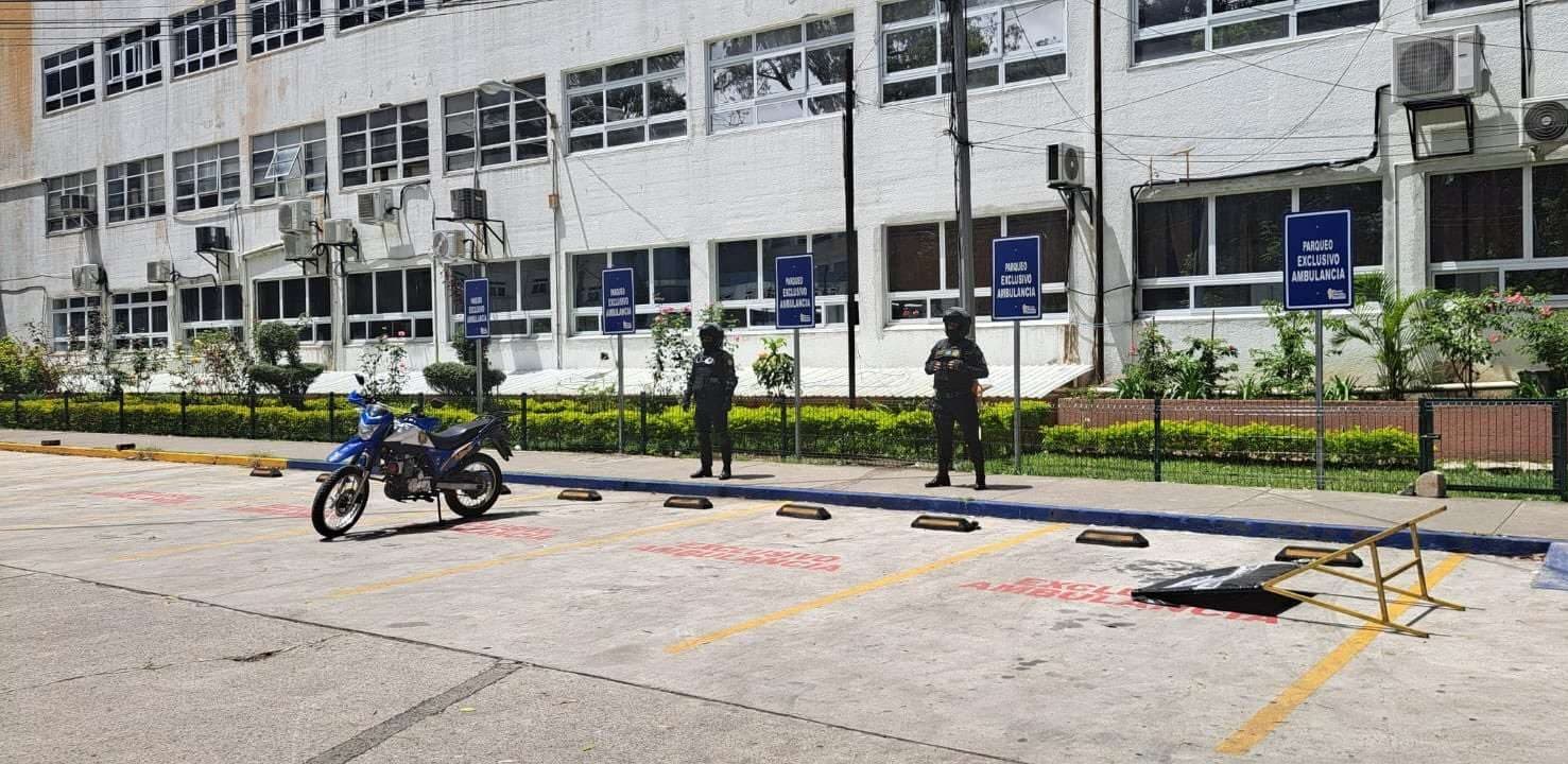 Refuerzan seguridad en Hospital Roosevelt luego de amenaza de bomba
