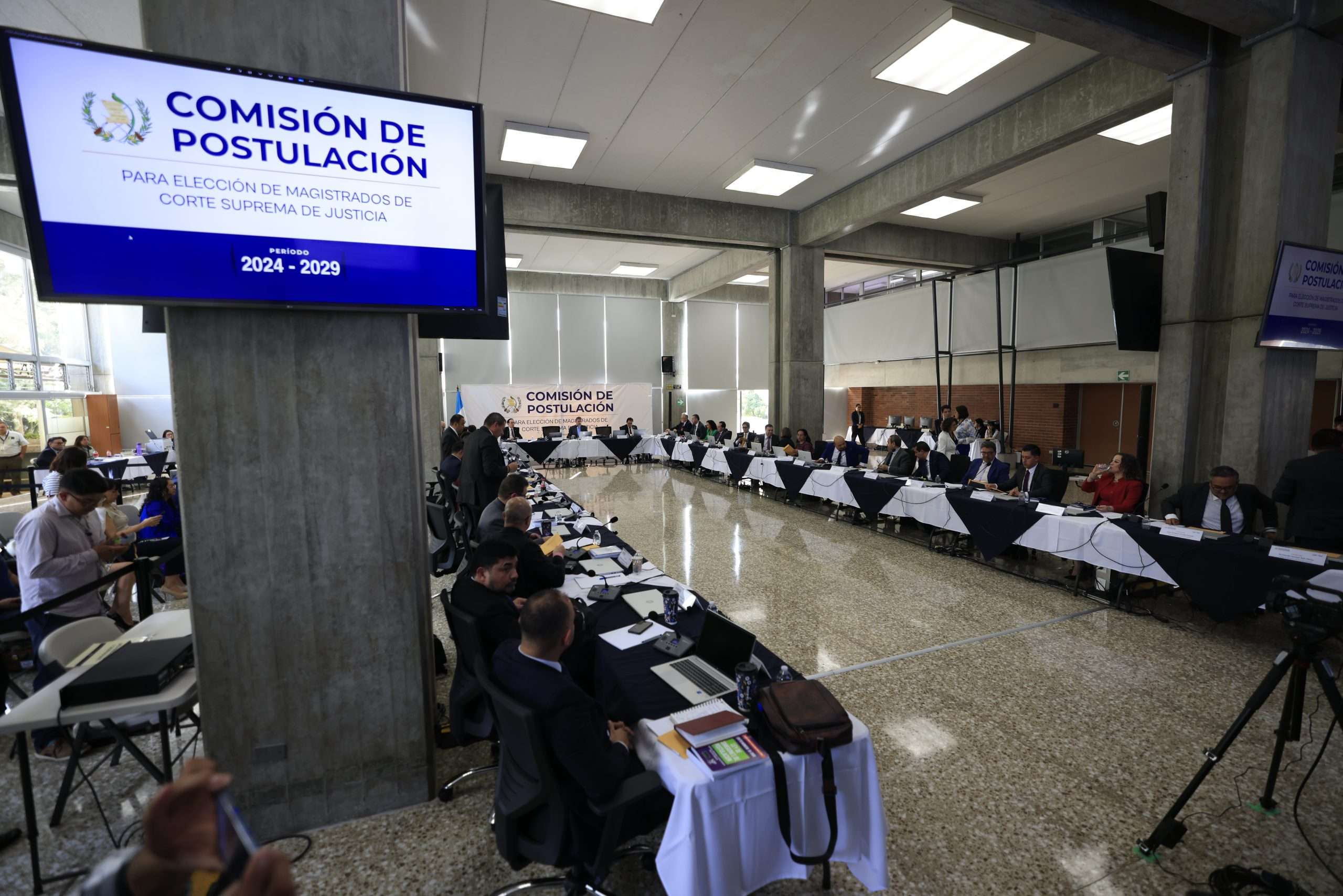 Estos son los 230 aspirantes a magistrado excluidos por la Comisión Postuladora