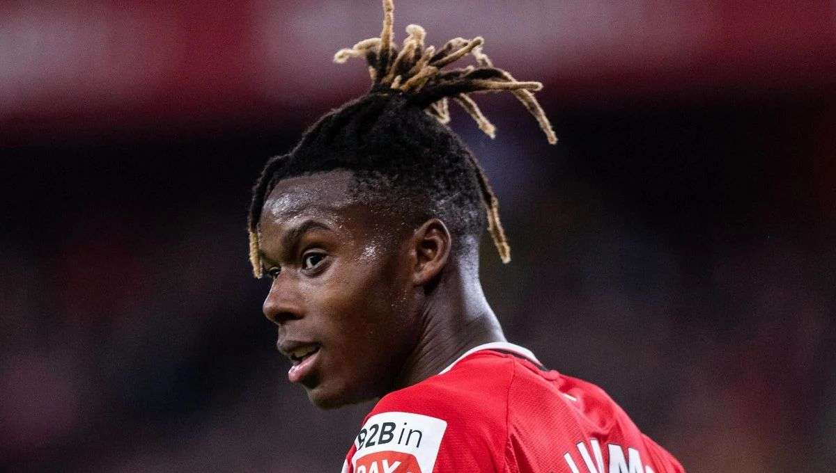 Nico Williams anuncia su permanencia en el Athletic y deja al Barca con el sentimiento de desilusión