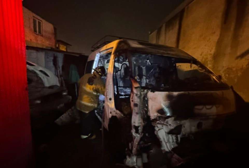 Rayo mata a tres personas en Momostenango y quema automóvil en la ciudad