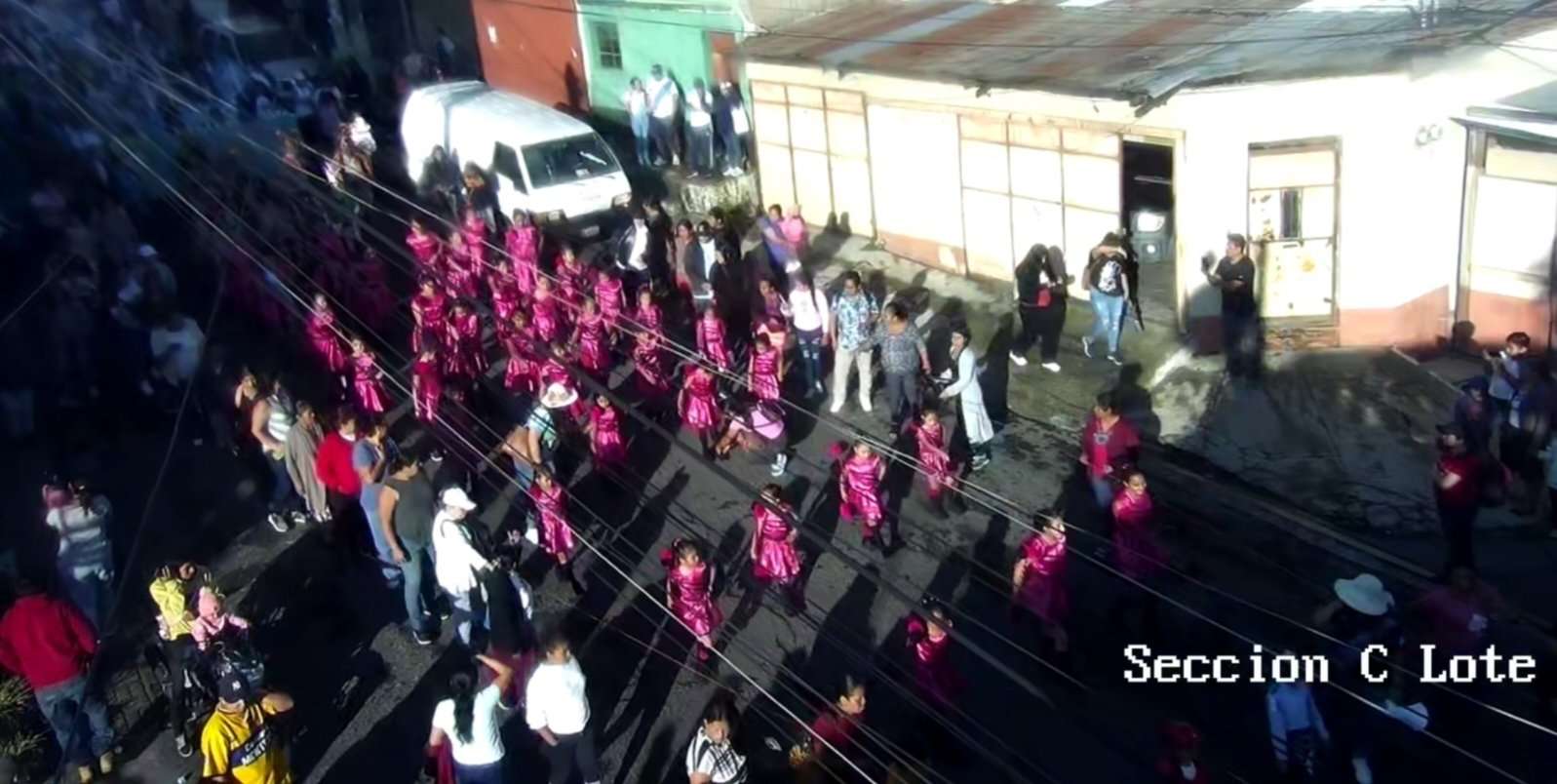 Desfiles de bandas escolares inician en zona 6 de Mixco