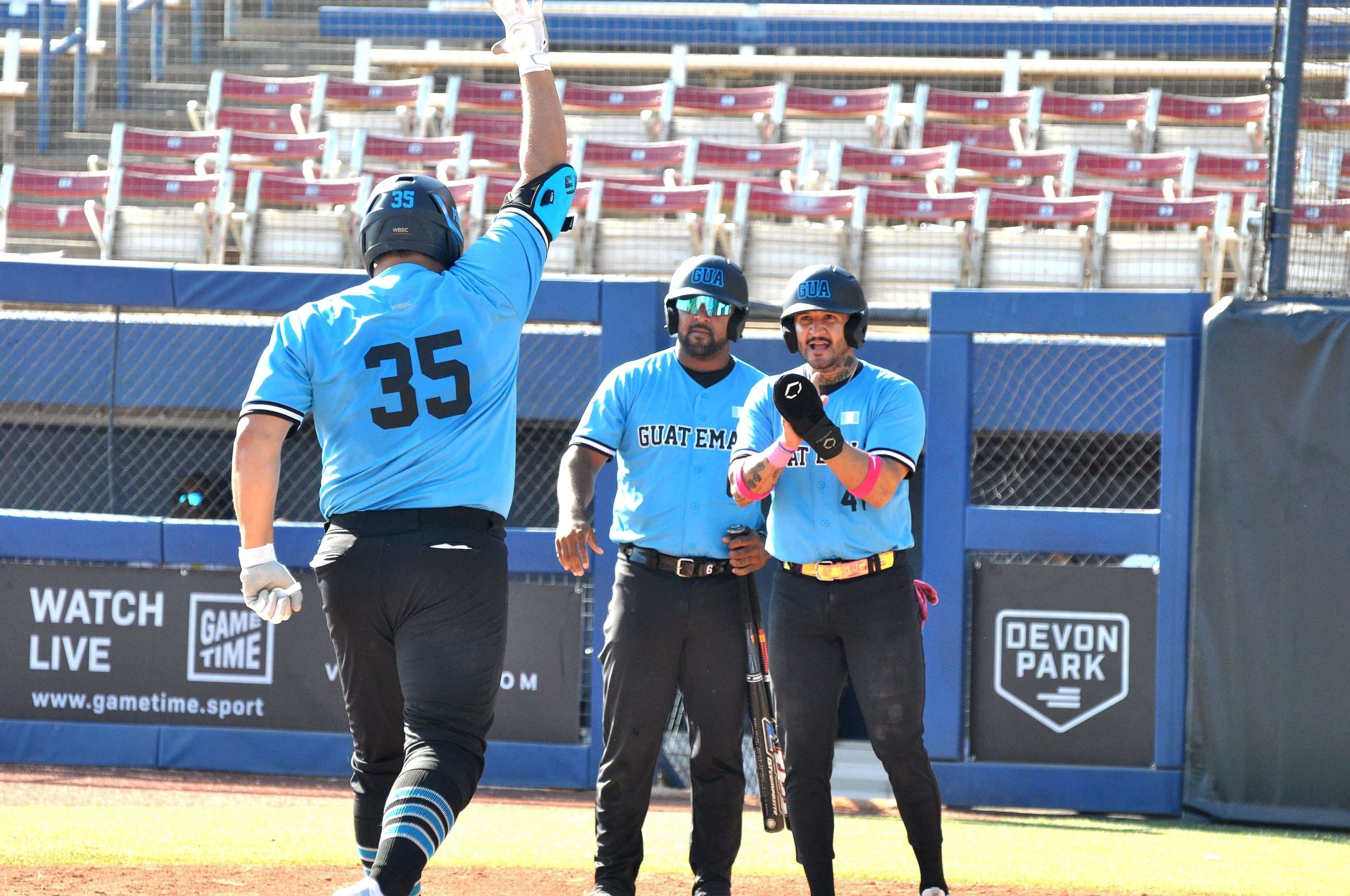 Guatemala logra otro triunfo en el Mundial de Softbol Masculino