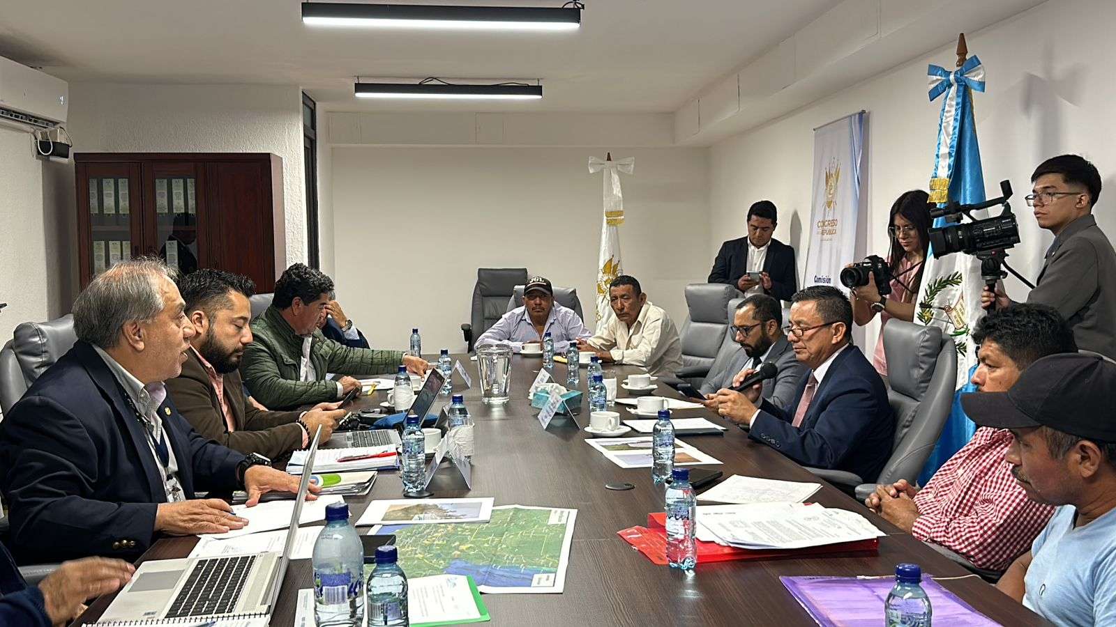 ¿Qué falta para completar la electrificación en Petén? Congreso fiscaliza avances en proyectos