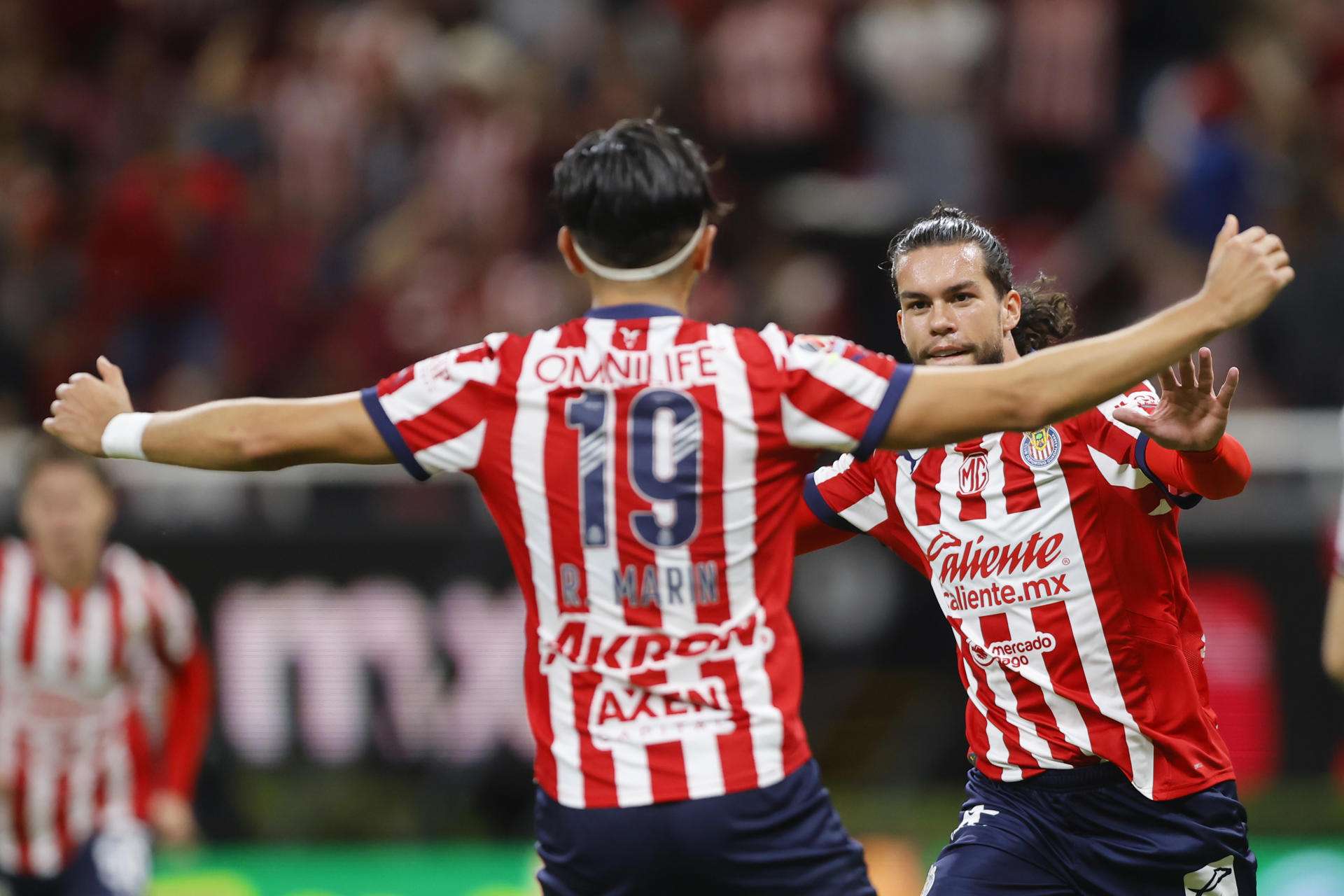 El Guadalajara vence al Necaxa y confirma su mejoría sin el entrenador Fernando Gago