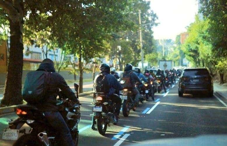 ¿Cuando inicia por completo el carril exclusivo para motos?