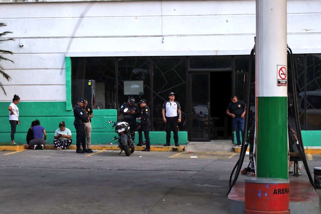 Identifican a víctimas de balacera en restaurante en ruta a El Salvador