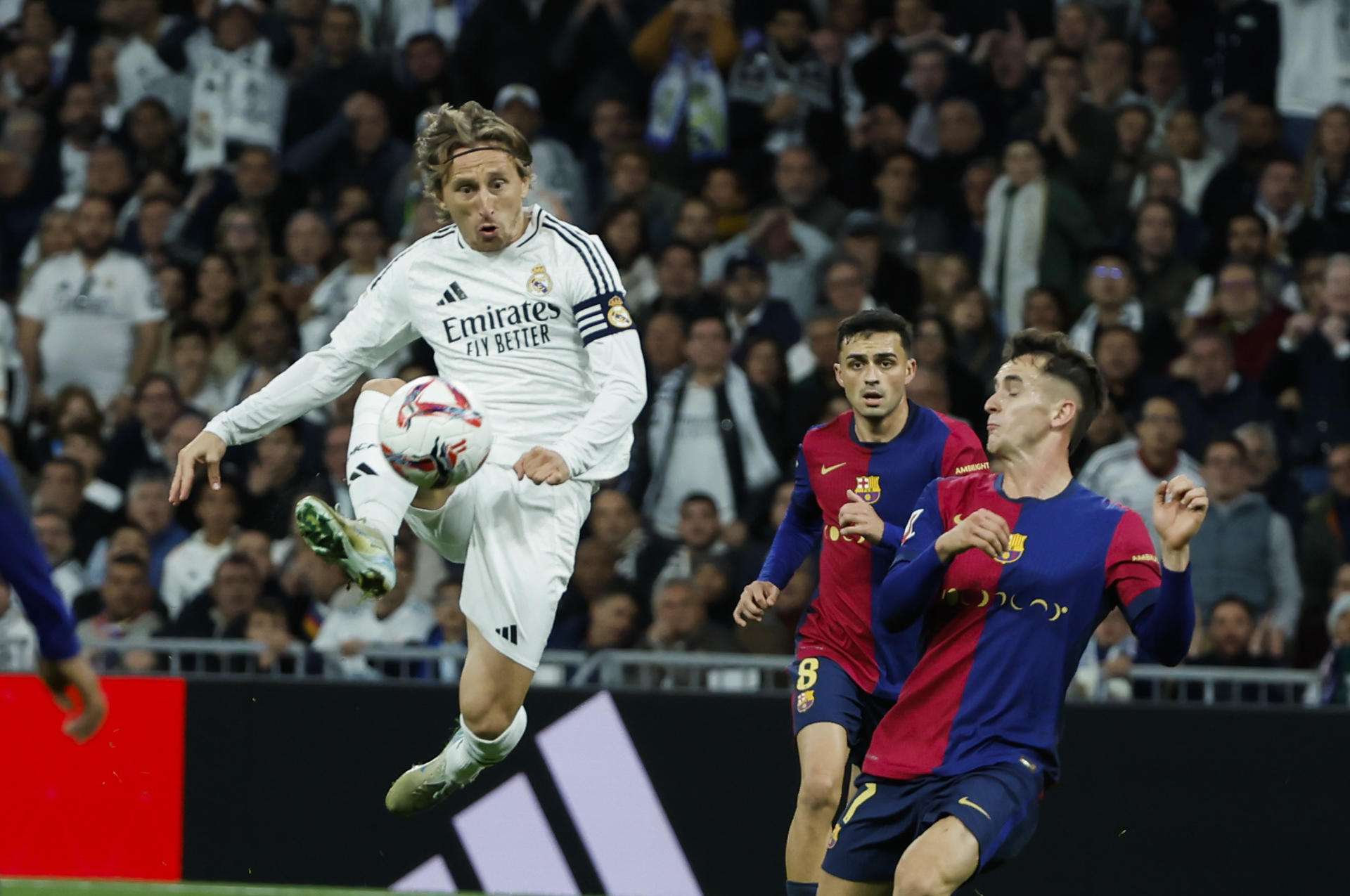 Modric se convierte en el jugador más veterano que disputa un clásico