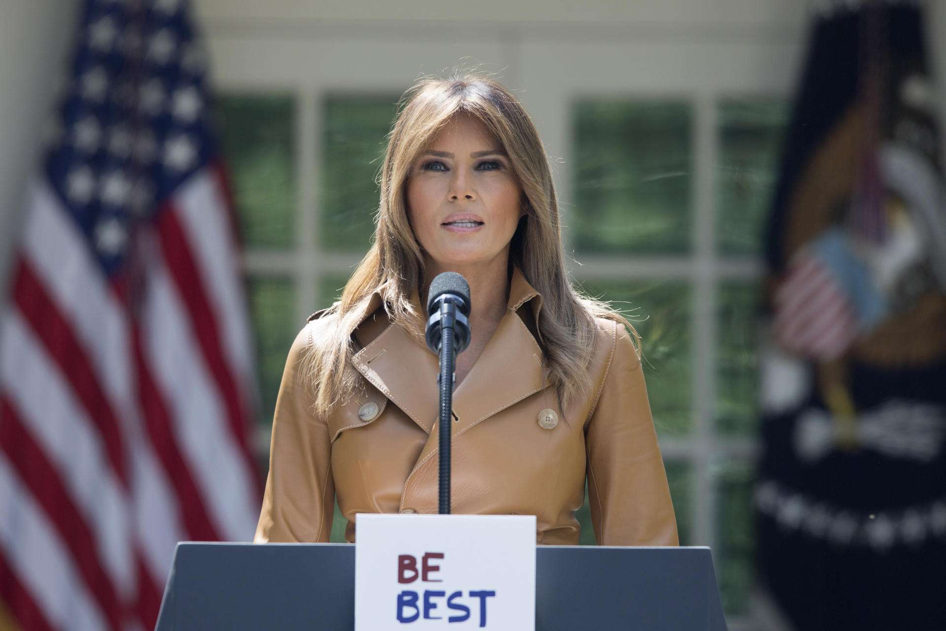 Las memorias de Melania Trump ya son las más populares en Amazon