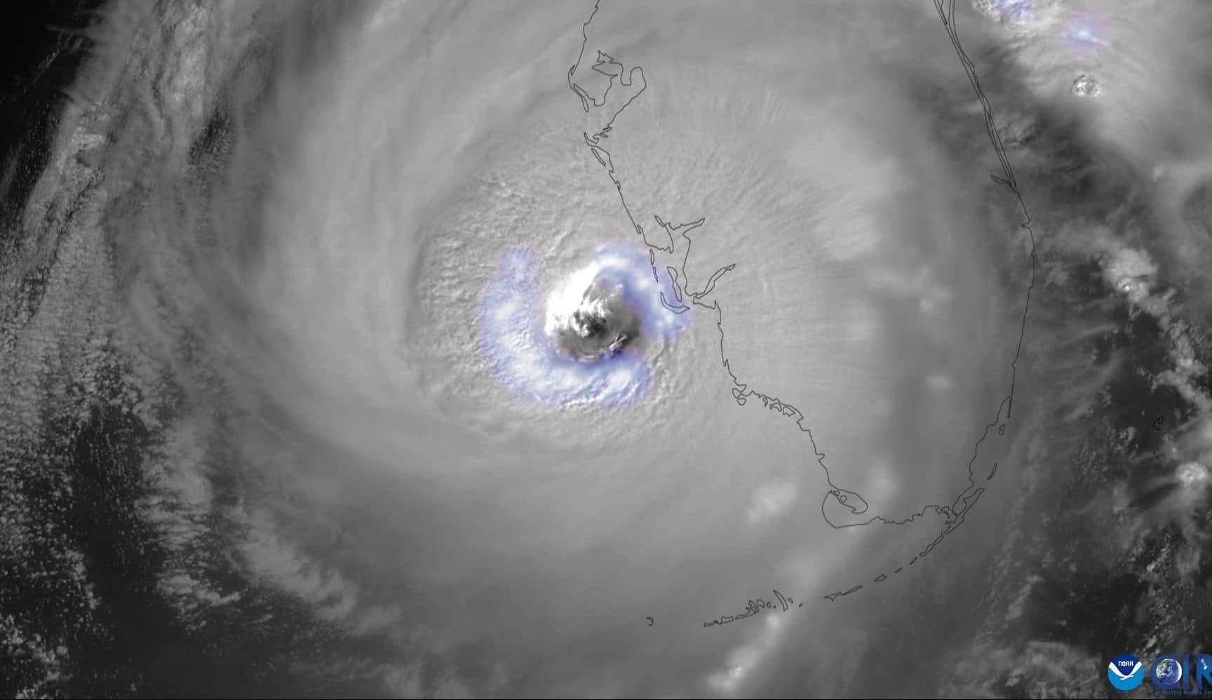 EN VIDEO | Imágenes satelitales muestran los relámpagos sobre el huracán Milton