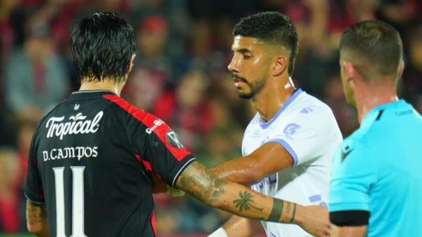 EN VIDEO | ¿Qué le pasó? Portero de Comunicaciones no le hace caso a Gerardo Gordillo