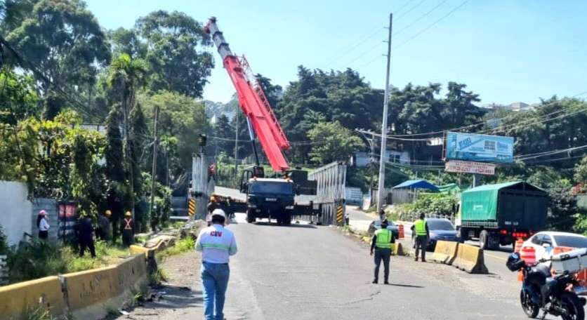 Este lunes continuará cierre por desmontaje de puente en Villa Nueva