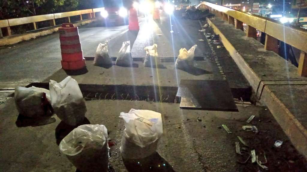 Cierre parcial en Puente Enrique Tejada provoca congestionamiento en la zona