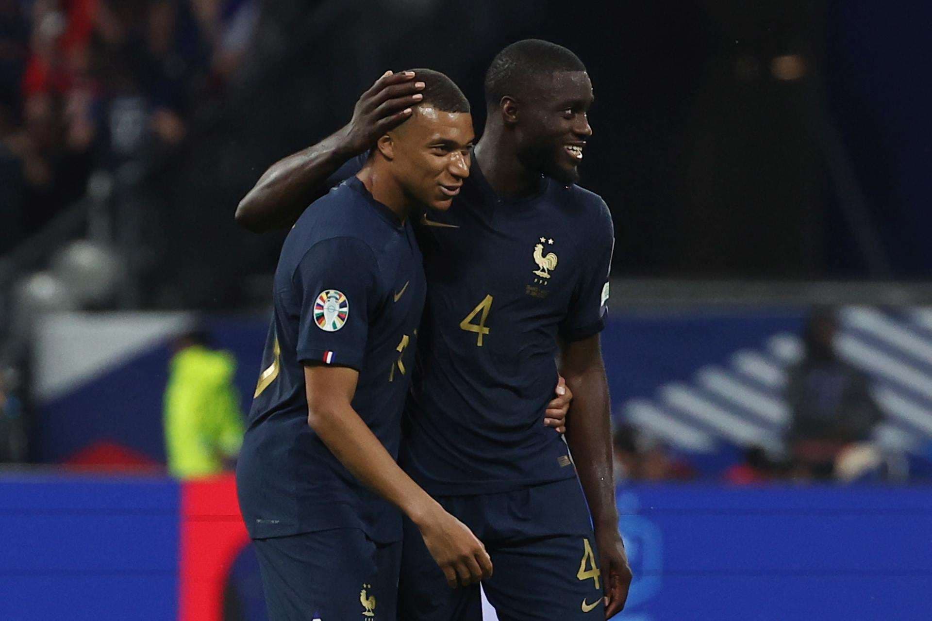 Upamecano: "Falta reconocimiento a Mbappé. No hay que olvidar lo que ha hecho por Francia"