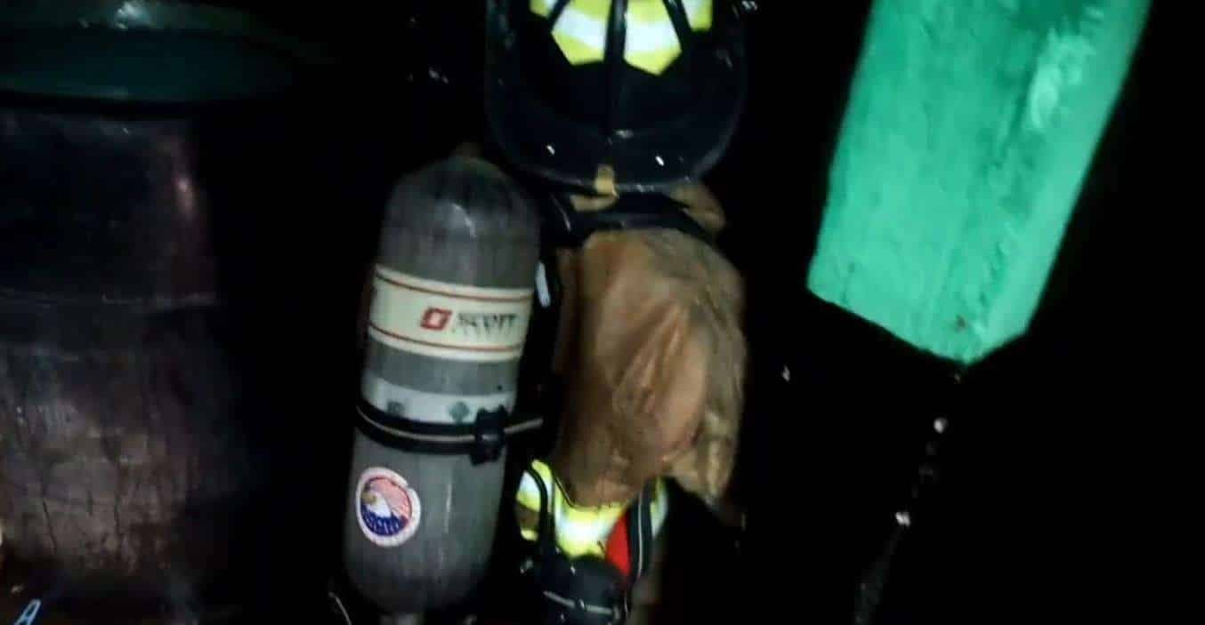 EN VIDEO | Menor de 7 años sufre quemaduras graves tras incendio